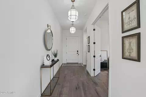 Entry Way - 6143 E Waller Ln, Phoenix, AZ 85054 photo 2 of 2