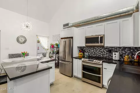 Kitchen - 5348 N 3rd Ave, Phoenix, AZ 85013 photo 4 of 4