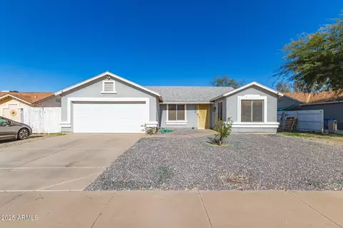 6826 W Crittenden Ln, Phoenix, AZ 85033