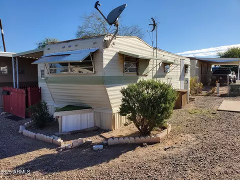 608 W Frontier St #40, Eloy, AZ 85131