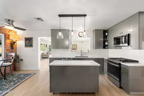 8051 N 14th Ave, Phoenix, AZ 85021 photo 8