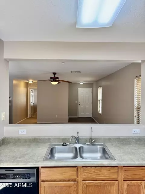 Kitchen - 11459 E Florian Ave, Mesa, AZ 85208 photo 4 of 4
