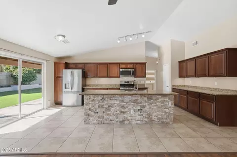 1619 E Carter Rd, Phoenix, AZ 85042 photo 22