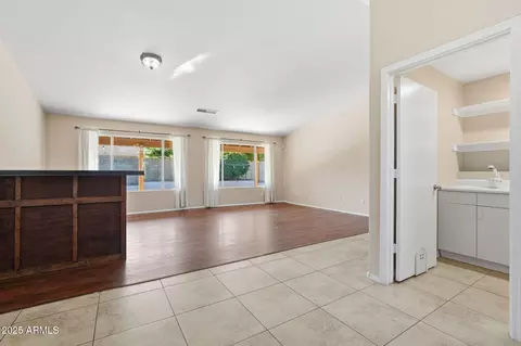 1619 E Carter Rd, Phoenix, AZ 85042 photo 7