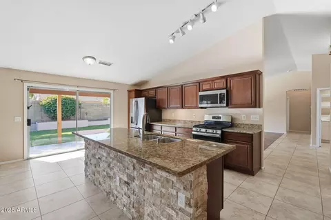 1619 E Carter Rd, Phoenix, AZ 85042 photo 15
