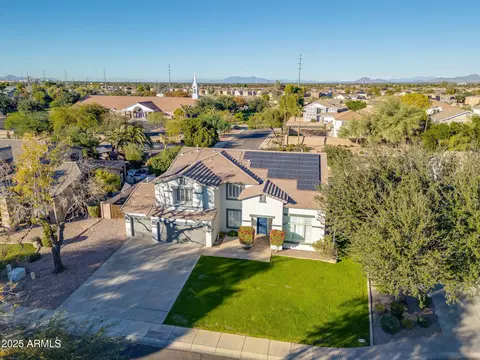 View/Area - 2750 E Milky Way, Gilbert, AZ 85295 photo 10 of 11