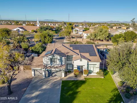 View/Area - 2750 E Milky Way, Gilbert, AZ 85295 photo 9 of 11