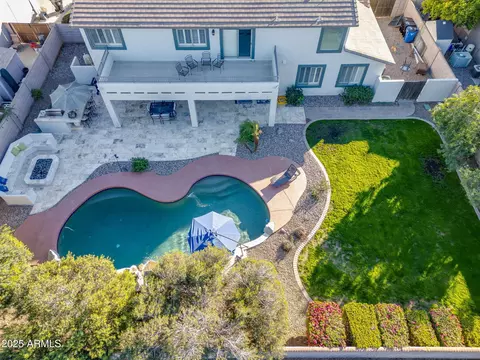 View/Area - 2750 E Milky Way, Gilbert, AZ 85295 photo 1 of 11