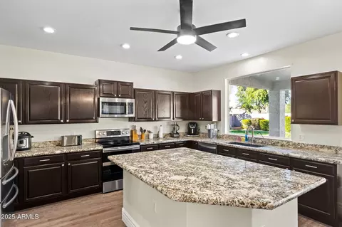 Kitchen - 2750 E Milky Way, Gilbert, AZ 85295 photo 4 of 5