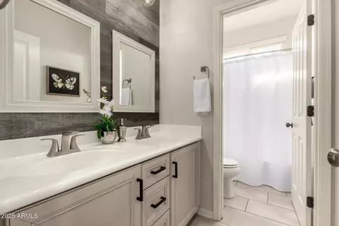 Bath - 3955 E Mesquite St, Gilbert, AZ 85296 photo 5 of 5