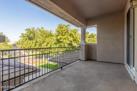 Exterior - 3955 E Mesquite St, Gilbert, AZ 85296 photo 3 of 6