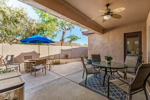 Exterior - 1836 E Desert Ln, Phoenix, AZ 85042 photo 3 of 9