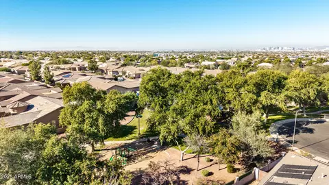 View/Area - 1836 E Desert Ln, Phoenix, AZ 85042 photo 17 of 17