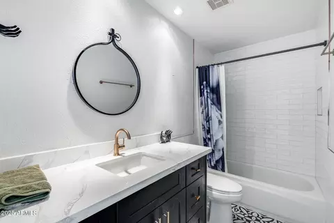1902 E Linger Ln, Phoenix, AZ 85020 photo 14