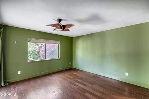 1902 E Linger Ln, Phoenix, AZ 85020 photo 16