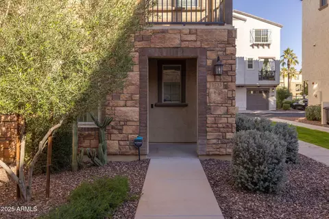 1733 E Bridgeport Pkwy, Gilbert, AZ 85295