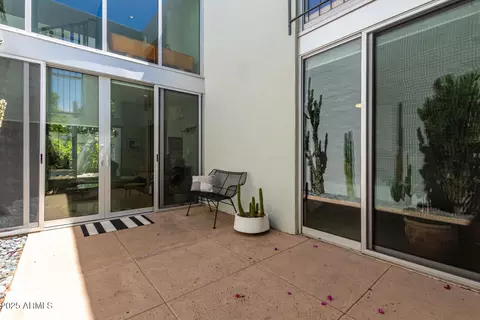 Exterior - 3263 E Camelback Rd, Phoenix, AZ 85018 photo 2 of 6