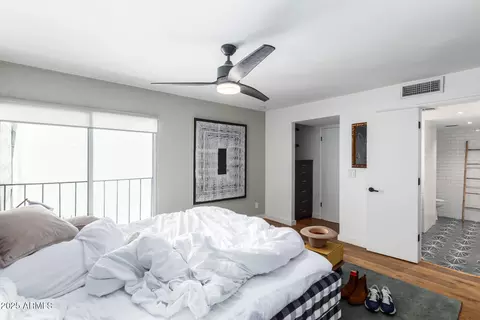 Bedroom - 3263 E Camelback Rd, Phoenix, AZ 85018 photo 3 of 7