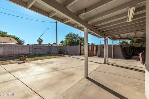 Exterior - 807 E Dolphin Ave, Mesa, AZ 85204 photo 2 of 5