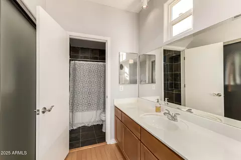 Bath - 706 E Washington St #114, Phoenix, AZ 85034 photo 2 of 2