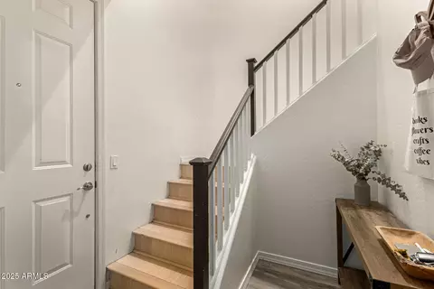 Entry Way - 706 E Washington St #114, Phoenix, AZ 85034 photo 1 of 2