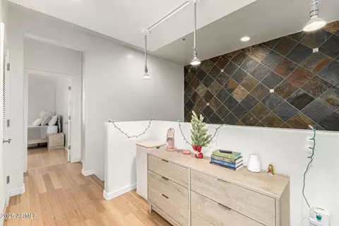 Entry Way - 706 E Washington St #114, Phoenix, AZ 85034 photo 2 of 2