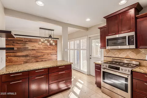 Kitchen - 3610 N 8th Ave, Phoenix, AZ 85013 photo 3 of 3