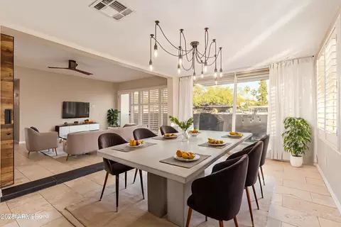 Dining - 3610 N 8th Ave, Phoenix, AZ 85013 photo 3 of 6