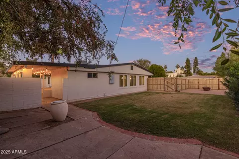 Exterior - 3610 N 8th Ave, Phoenix, AZ 85013 photo 1 of 16