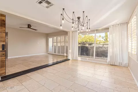 Dining - 3610 N 8th Ave, Phoenix, AZ 85013 photo 2 of 6
