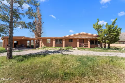 23380 W Gold Dollar Ln, Congress, AZ 85332