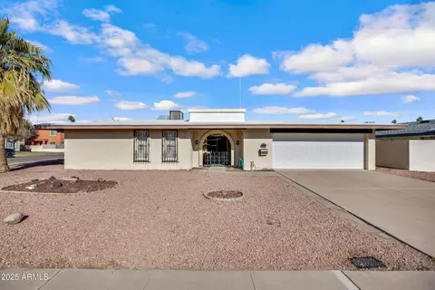 3673 S Roosevelt St, Tempe, AZ 85282