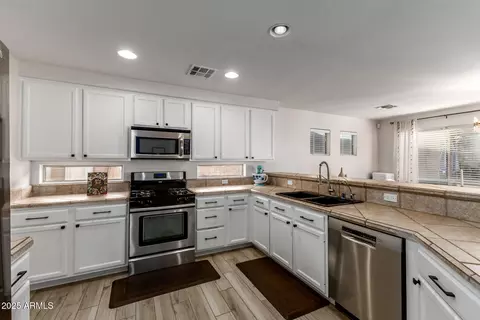 16016 S 18th Ave, Phoenix, AZ 85045 photo 6