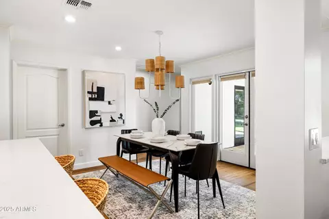 Dining - 4826 N 34th Pl, Phoenix, AZ 85018 photo 1 of 1