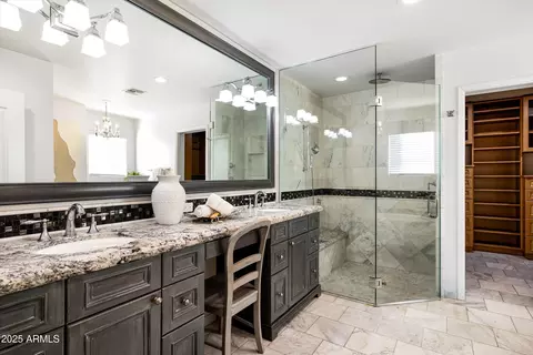 Bath - 4826 N 34th Pl, Phoenix, AZ 85018 photo 1 of 4