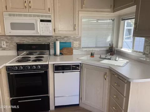 2128 S Dakota Ave, Apache Junction, AZ 85119 photo 11