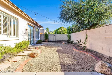 Exterior - 545 E Krista Way, Tempe, AZ 85284 photo 4 of 8