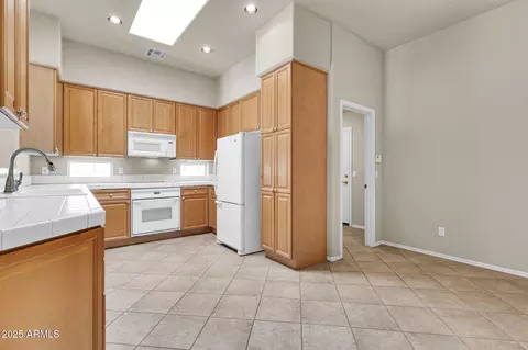 Kitchen - 545 E Krista Way, Tempe, AZ 85284 photo 1 of 4