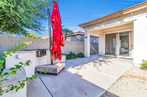 Exterior - 545 E Krista Way, Tempe, AZ 85284 photo 7 of 8