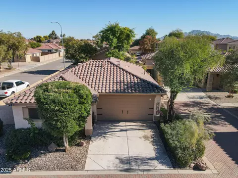 2323 E Peach Tree Dr, Chandler, AZ 85249