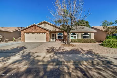 2844 E Oakland Ct, Gilbert, AZ 85295