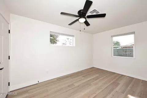Bedroom - 1136 Eva St, Phoenix, AZ 85020 photo 1 of 5