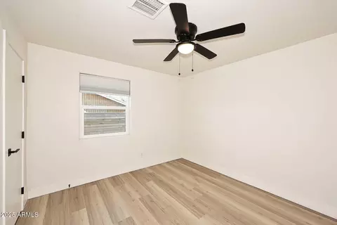 Bedroom - 1136 Eva St, Phoenix, AZ 85020 photo 3 of 5