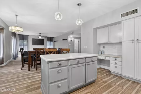 Kitchen - 1202 W Iris Dr, Gilbert, AZ 85233 photo 5 of 8