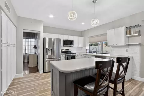 Kitchen - 1202 W Iris Dr, Gilbert, AZ 85233 photo 1 of 8