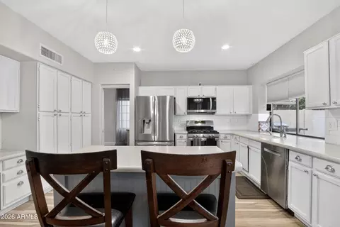 Kitchen - 1202 W Iris Dr, Gilbert, AZ 85233 photo 3 of 8