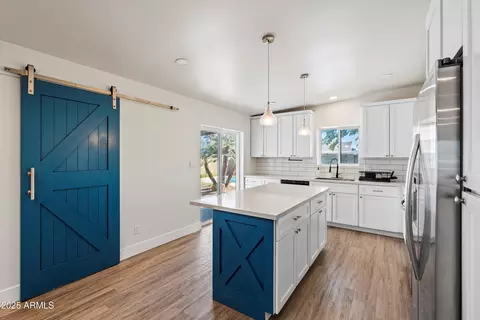 Kitchen - 1939 E Alameda Dr, Tempe, AZ 85282 photo 2 of 5