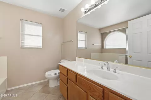 Bath - 409 S Cholla St, Gilbert, AZ 85233 photo 1 of 2