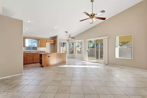 Living - 409 S Cholla St, Gilbert, AZ 85233 photo 3 of 5
