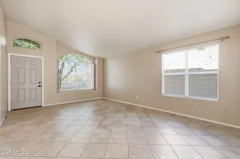 Living - 409 S Cholla St, Gilbert, AZ 85233 photo 1 of 5